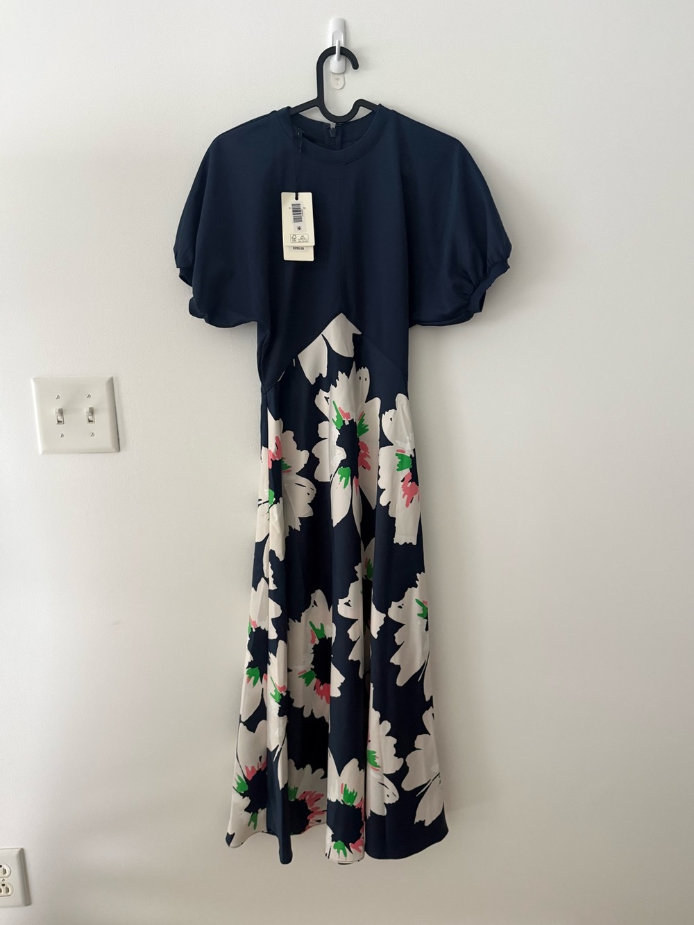 NWT Ted Baker Daysiah Puff Sleeve Floral Dress